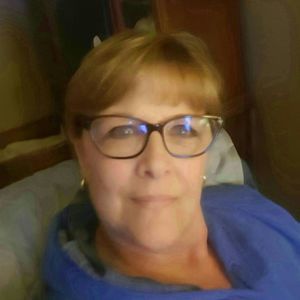 Meet your Posher, Carolyn